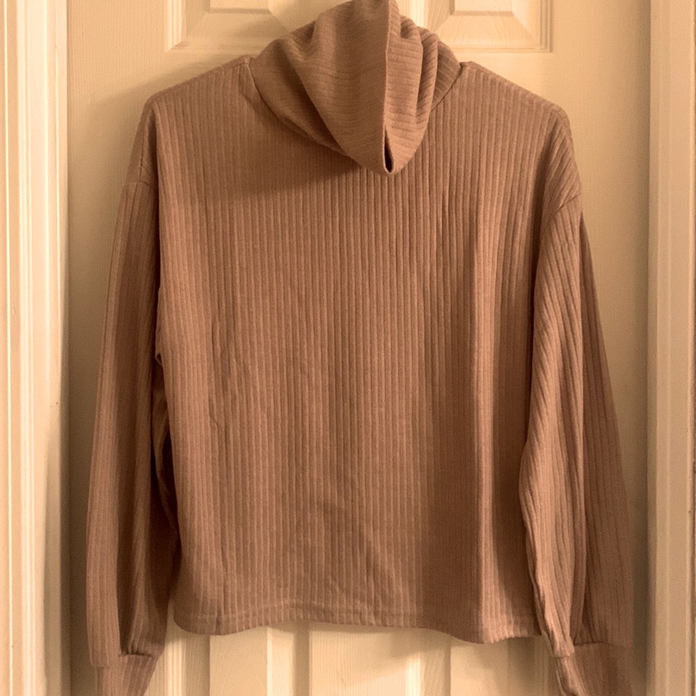 Women’s cropped cowl neck sweater size small